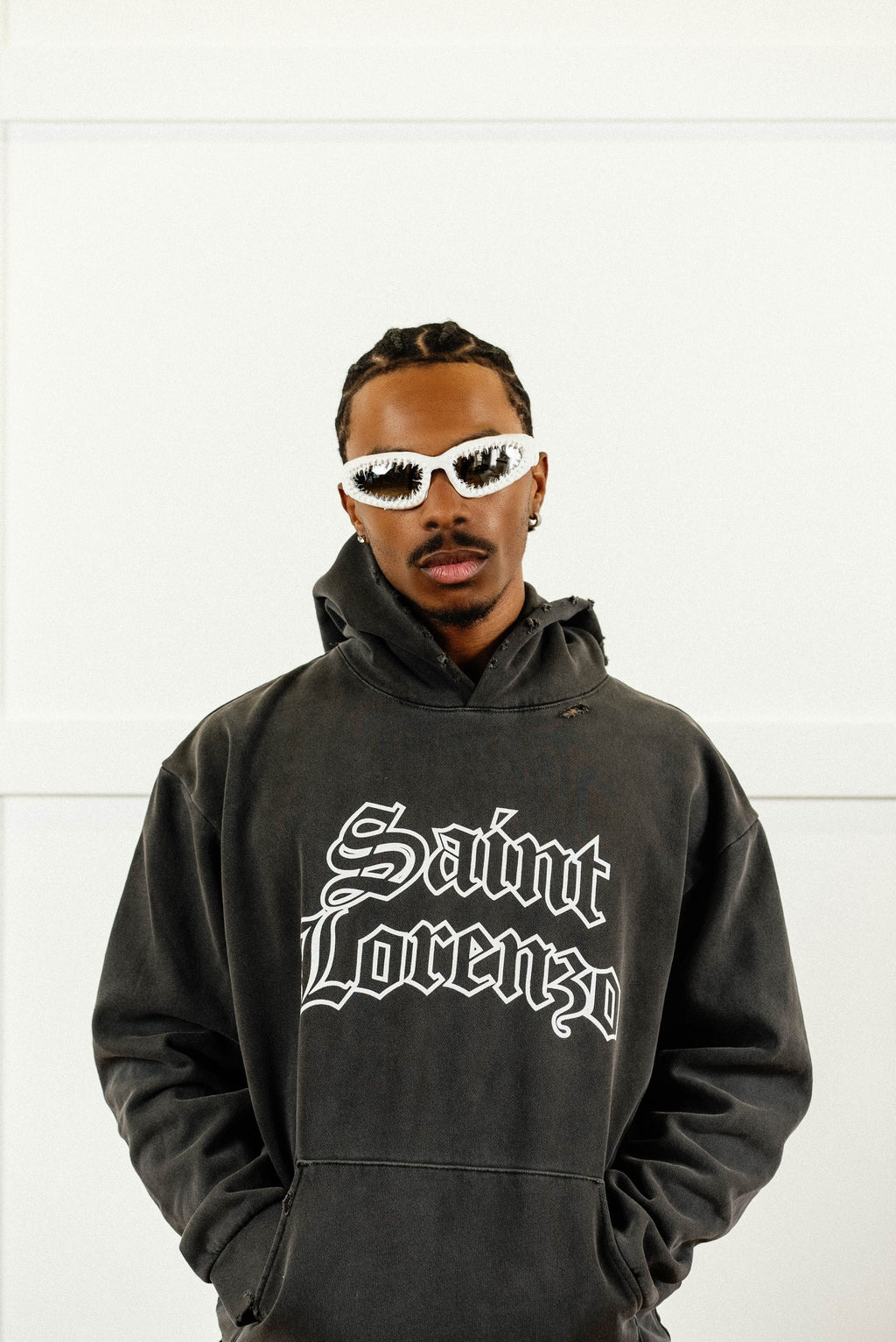 DISTRESSED HOODIE