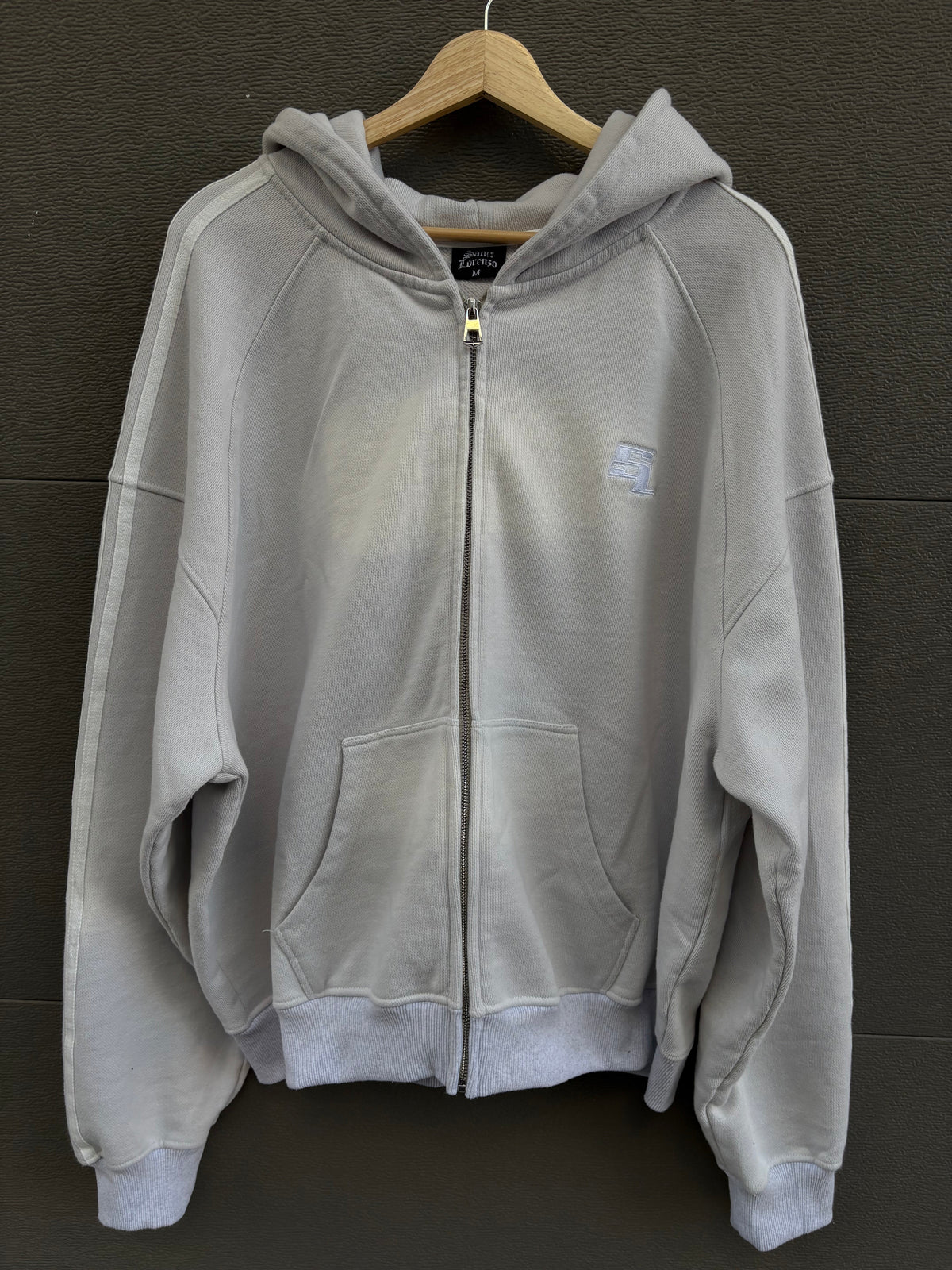 EVERYDAY ZIP UP