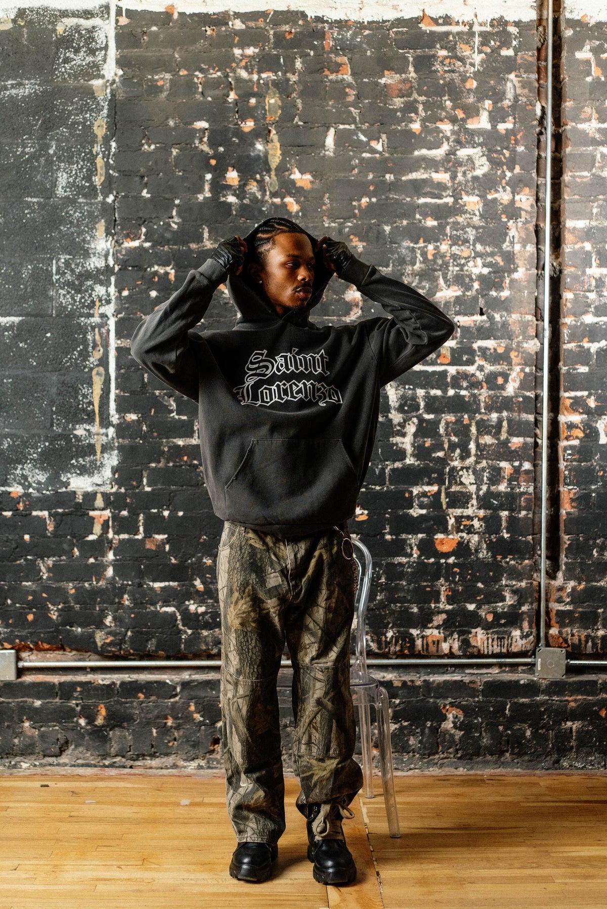 DISTRESSED HOODIE