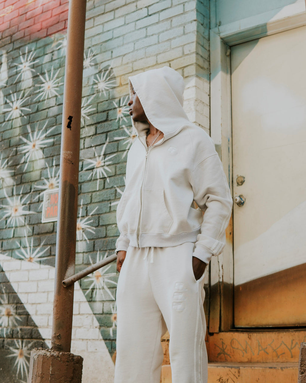 EVERYDAY ZIP UP