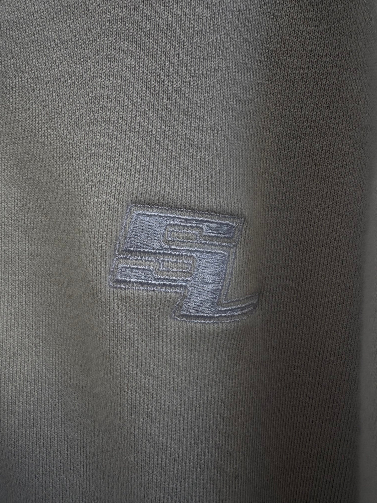 EVERYDAY ZIP UP