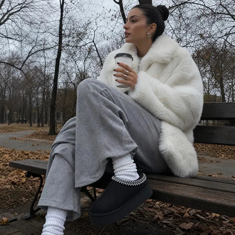 Fur Boots Platform Slippers for Women Fluffy Boots Mini Boots Fuzzy Boots Slippers for Women Outdoor and Indoor Snow Shoes for Women Winter Shoes Women